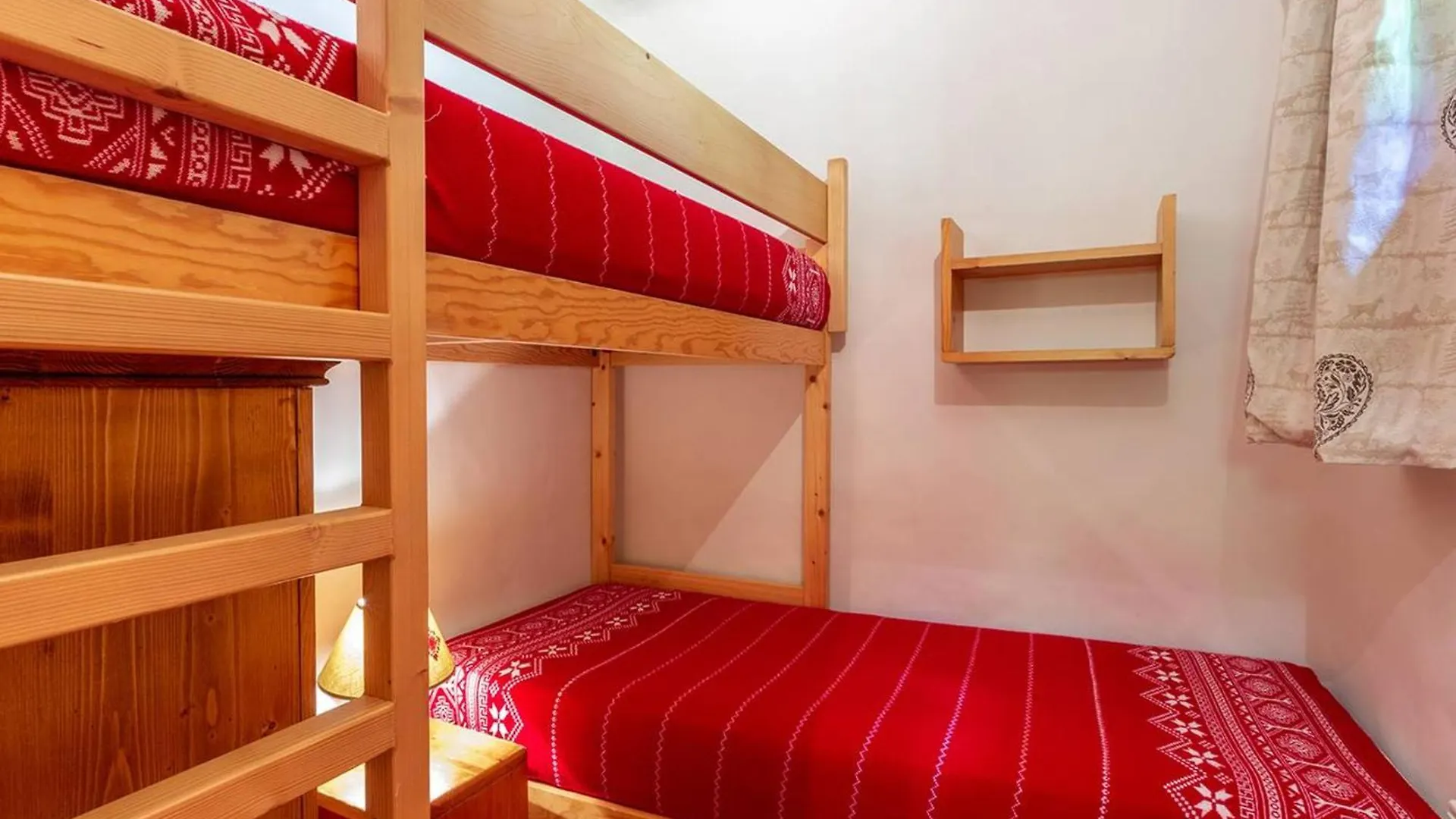 Appartement Familial 2 Chambres Meribel - Proche Pistes - Fr-1-355-10 0*,  France